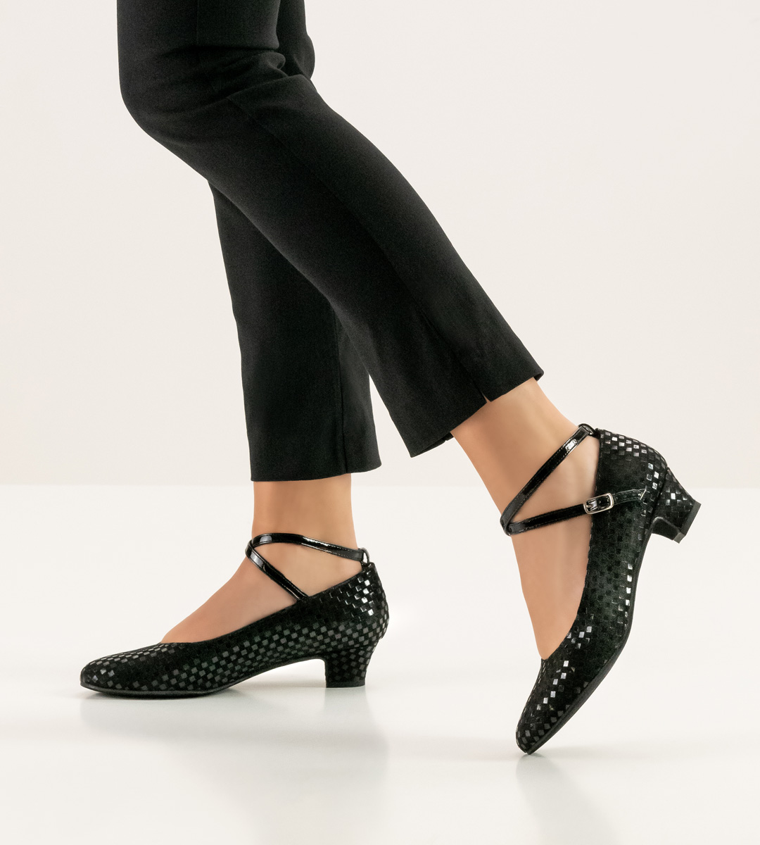 Werner Kern ladies' dance shoe in black combined with black trousers