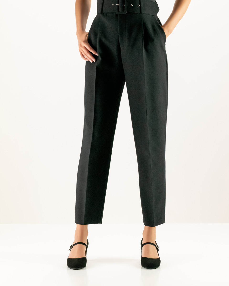 black long trousers in combination with closed Werner Kern ladies' dance shoe