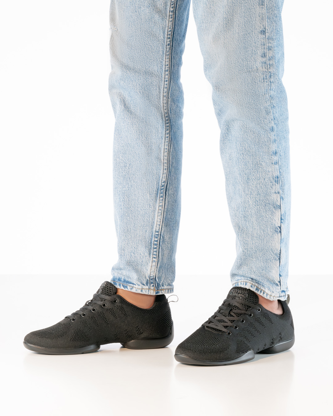 4020 black men's dance sneaker from Suny for line dancing