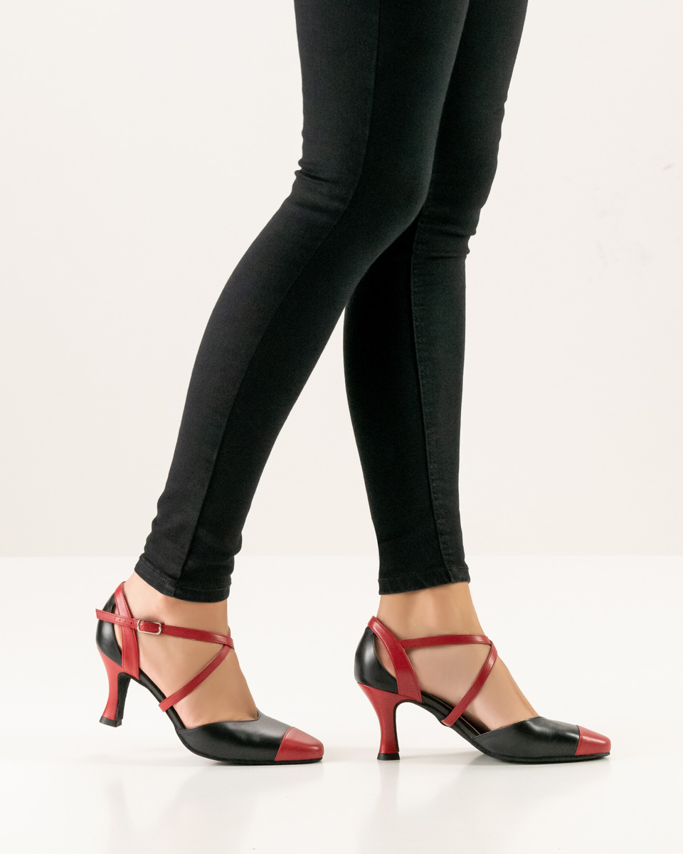 classic Werner Kern ladies' thong dance shoe in black-red with black trousers