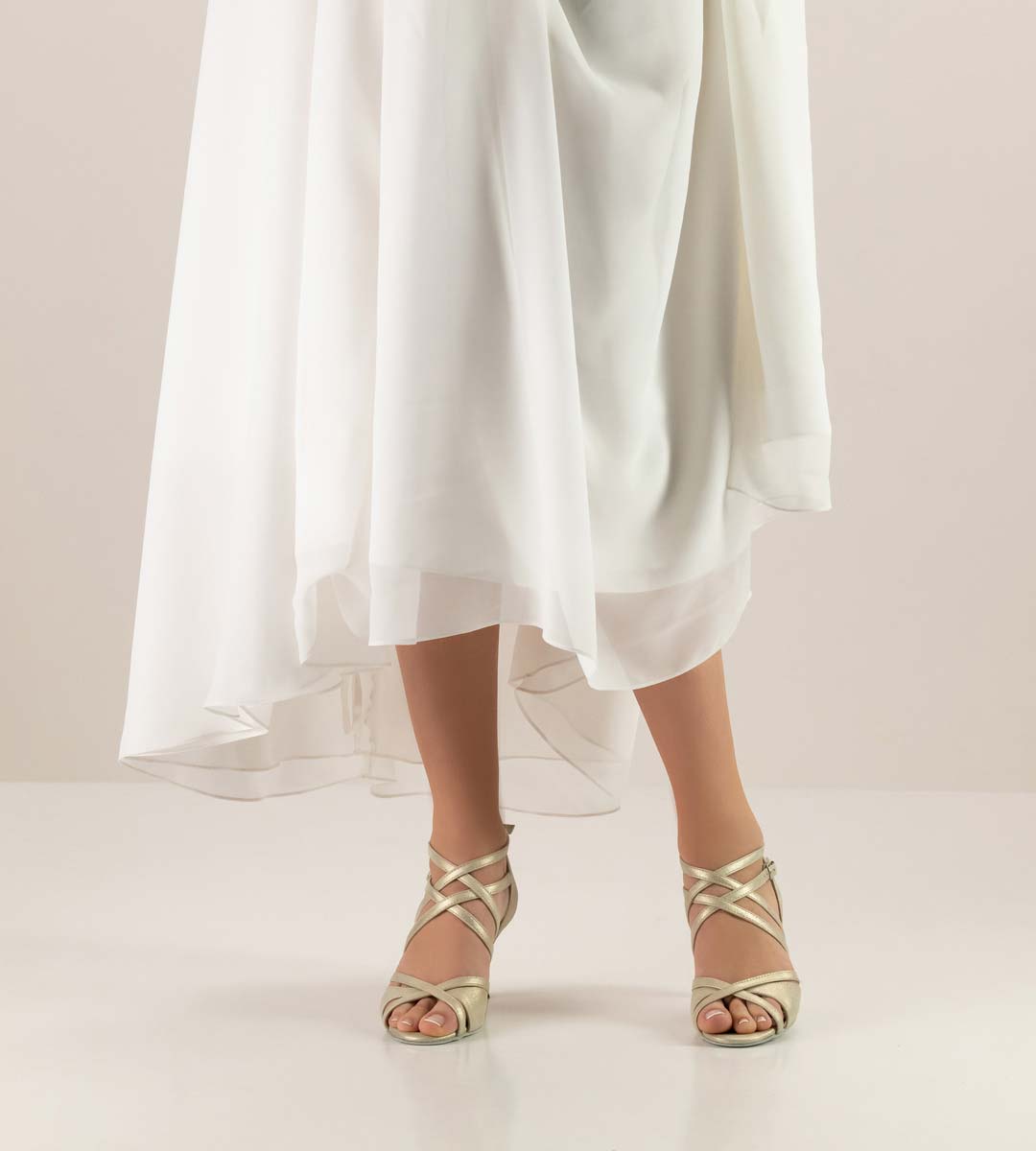 Eva Werner Kern Bridal Shoe in gold with White Wedding Dress