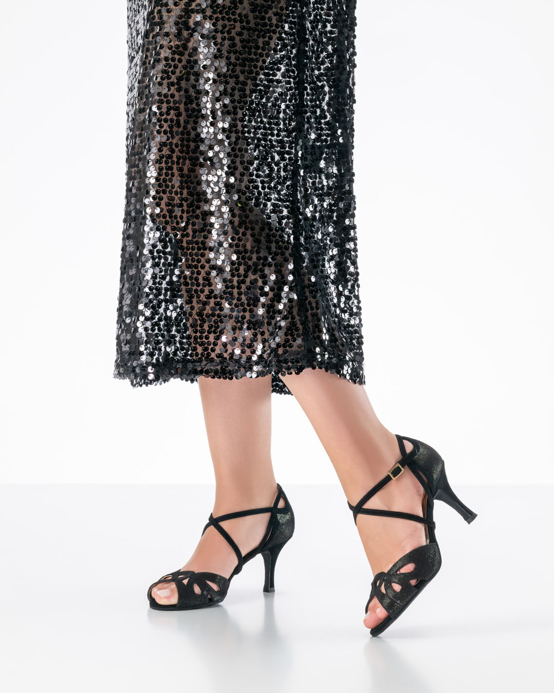 Elora dance shoes for women in black, made from shimmering black leather by Nueva Epoca