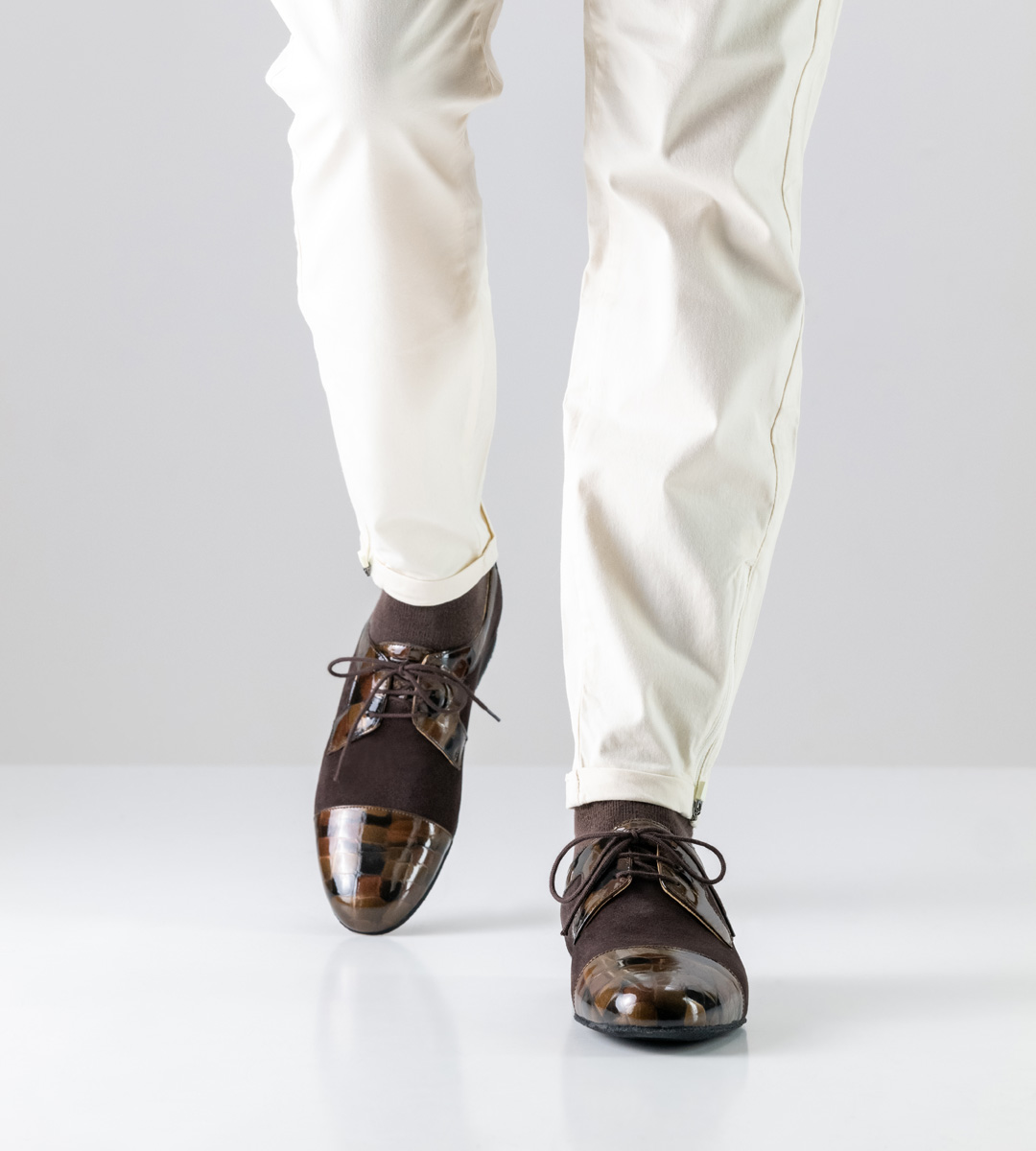 Light chino in combination with brown Werner Kern men's dance shoe