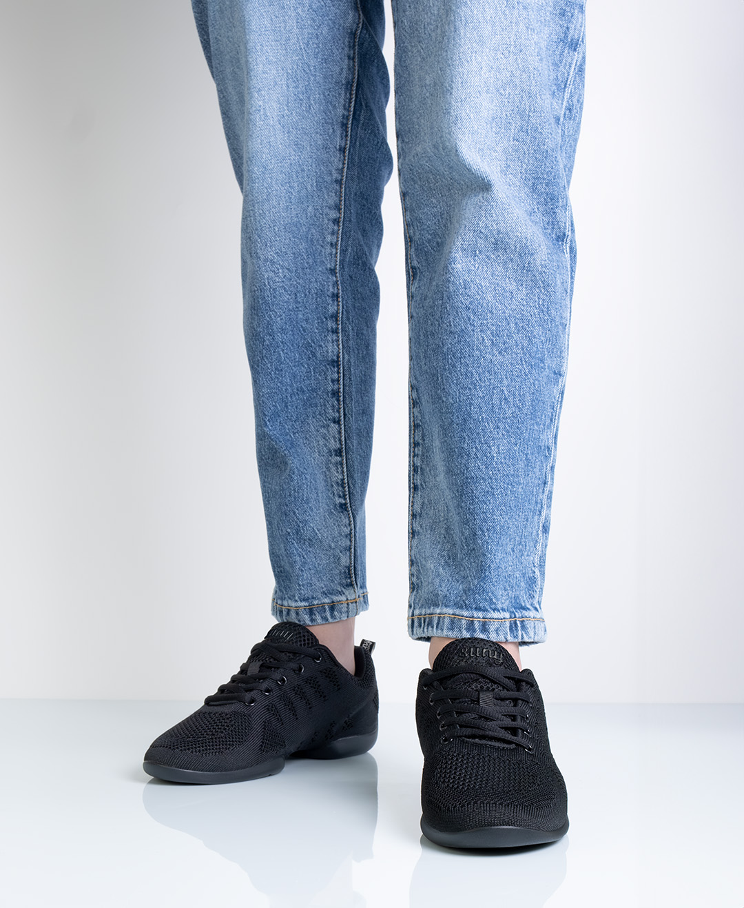 Black, lightweight dance sneaker for women with split PU sole