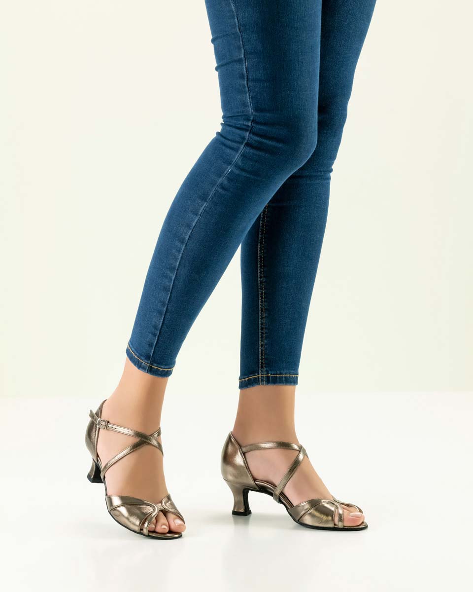 Billy Werner Kern comfort ladies dance shoe in combination with blue jeans