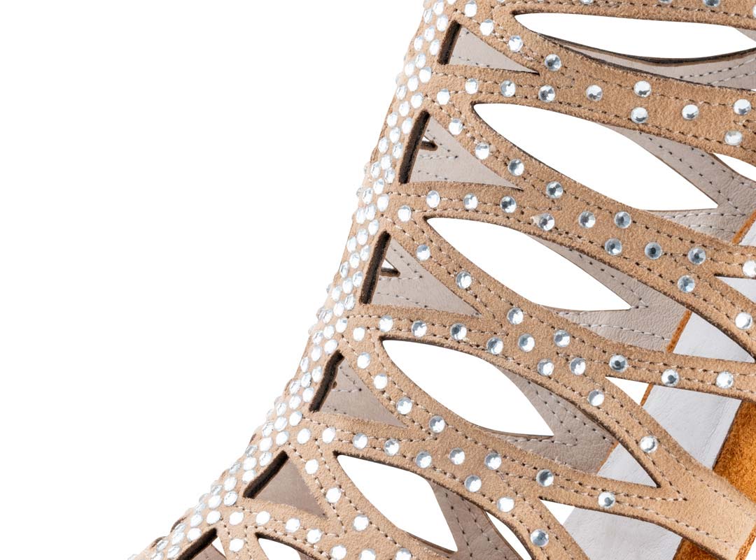 800 Detailed view of the Werner Kern ladies' dance shoe from the front