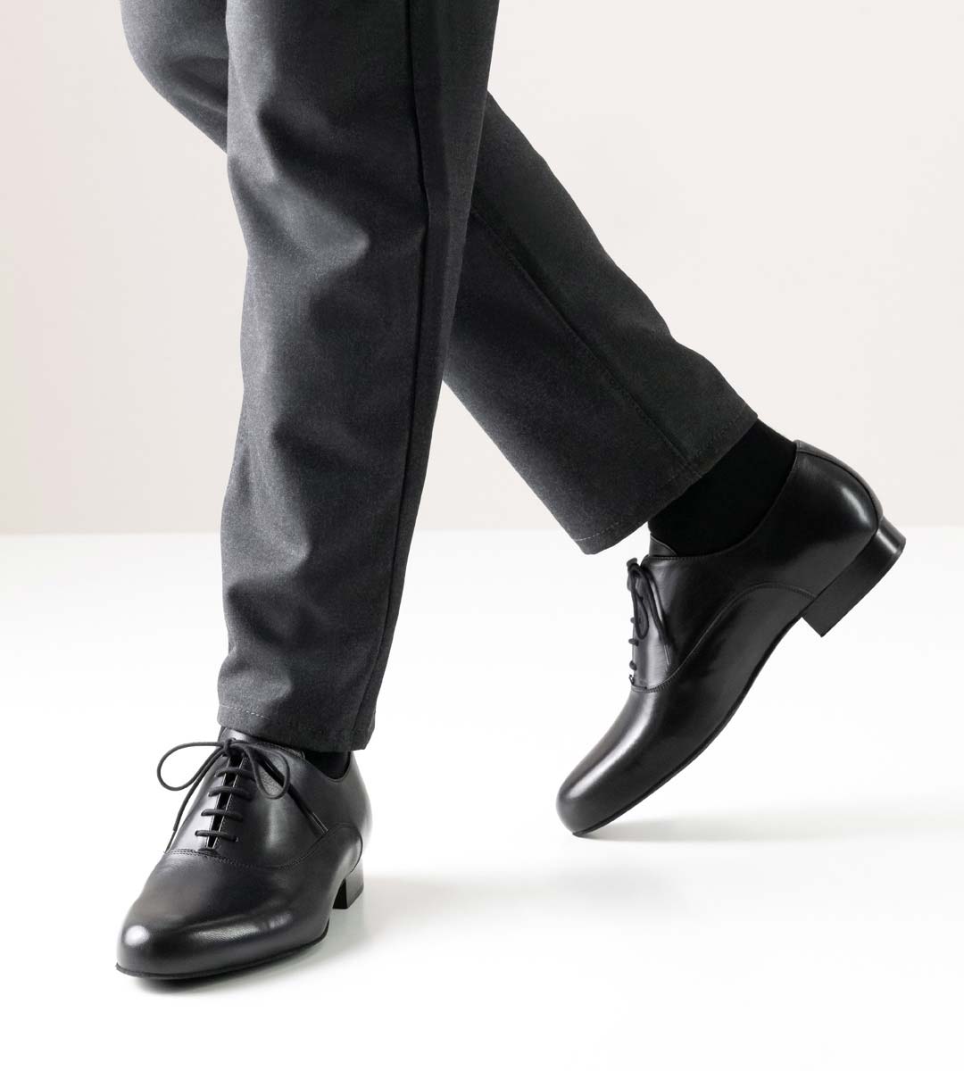 Lugano 28015 Tanzschuh mit geschlossener Schnürung