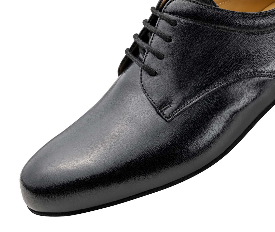 Capri View in detail from the front of the Werner Kern men's dance shoe
