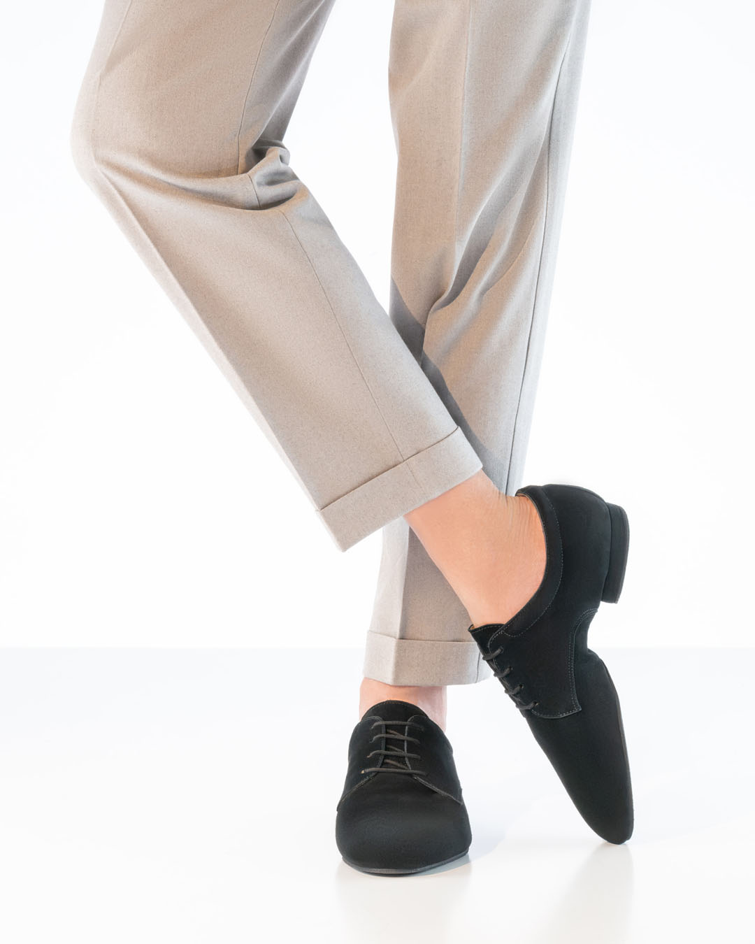 Vicenza Men’s dance shoes with a split sole, made from black suede leather by Werner Kern