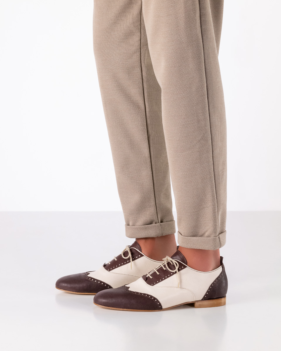 Dance shoes Carrara - Werner Kern in Beige/Bordo, sustainably tanned goat leather for fantastically soft comfort, extremely flexible and comfortable with 4xFast lacing for secure hold, fantastically comfortable heel height of 1.5 cm