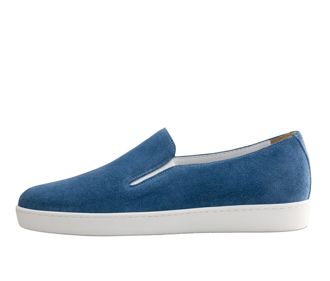 Dance trainers in the form of slip-ons, made from blue suede with a white sole, suitable for both indoors and outdoors, by Werner Kern