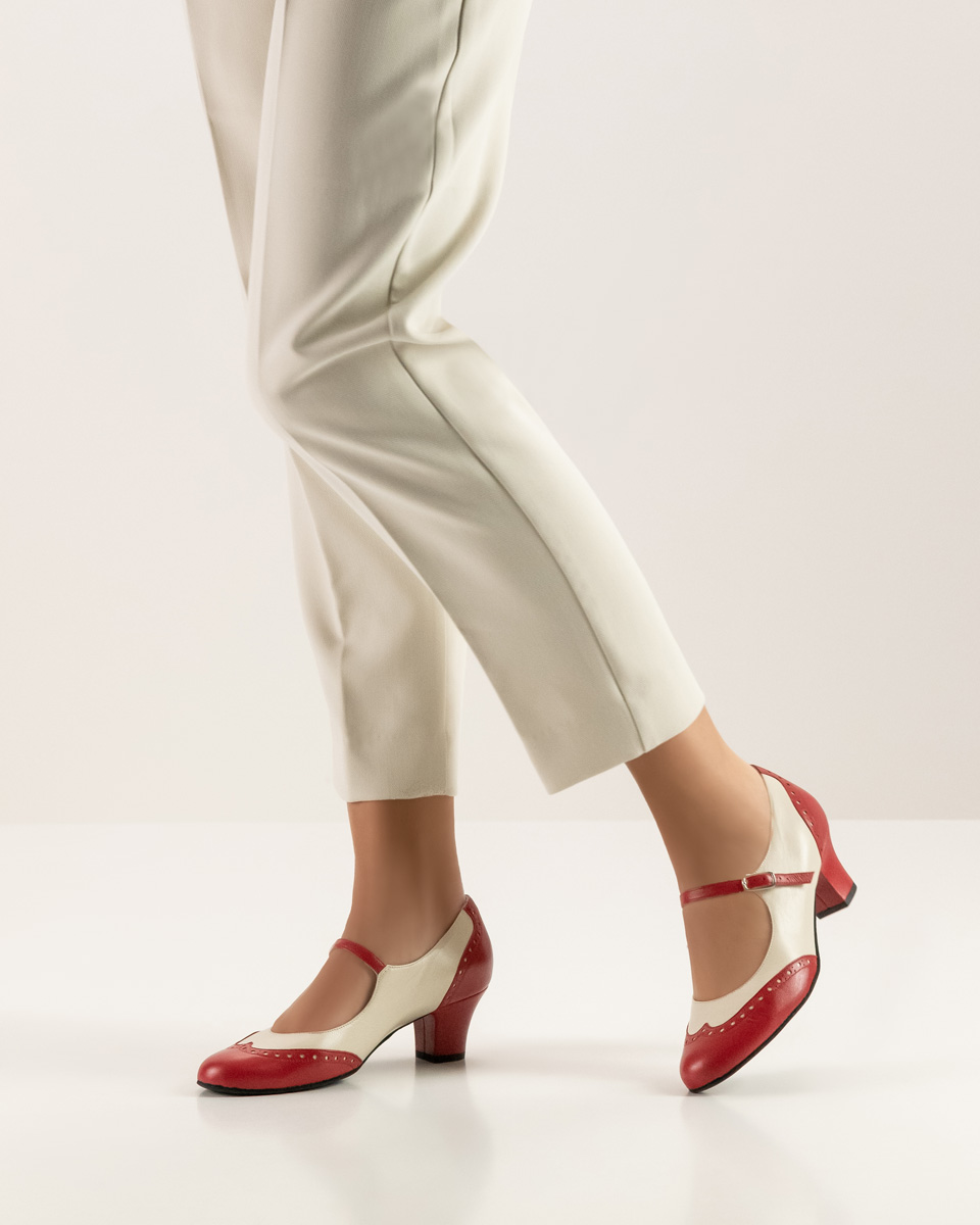 Werner Kern women's dance shoe with 4.5 cm heel combined with beige trousers
