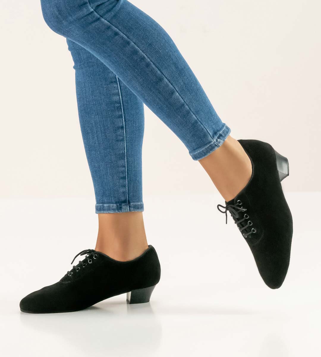 559 closed training ladies dance shoe from Anna Kern