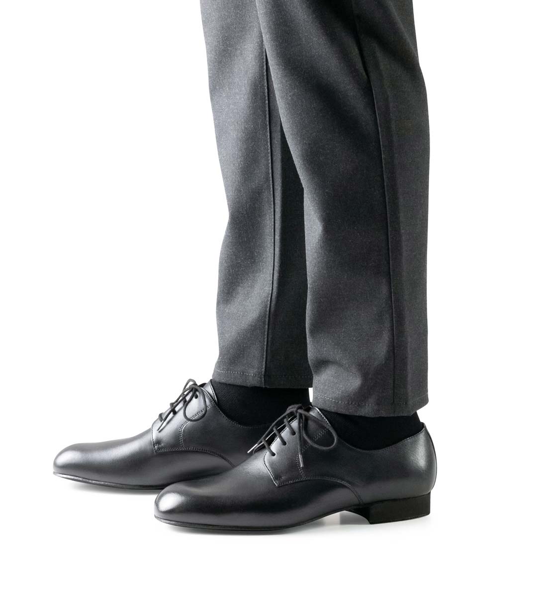 Milano Trousers in grey in combination with men's dance shoe in black leather
