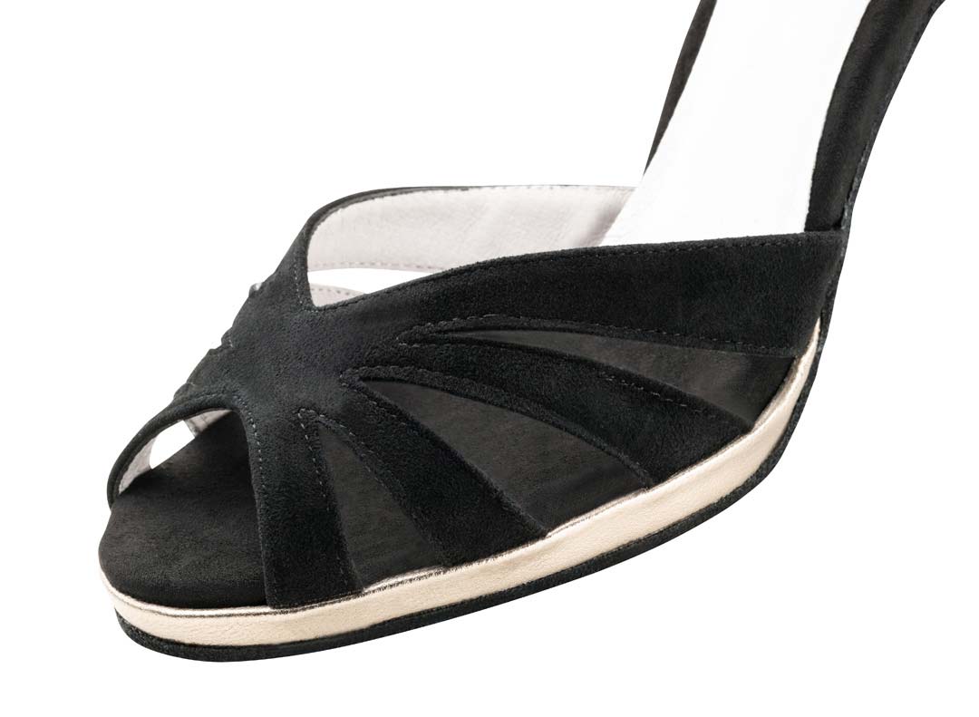 910 Front view of the black Anna Kern women's dance shoe