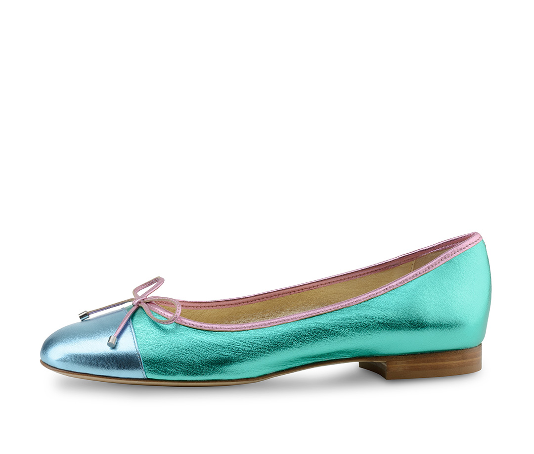 These pastel-coloured ballerinas have been handmade near Florence from soft, non-slip laminated nappa leather.