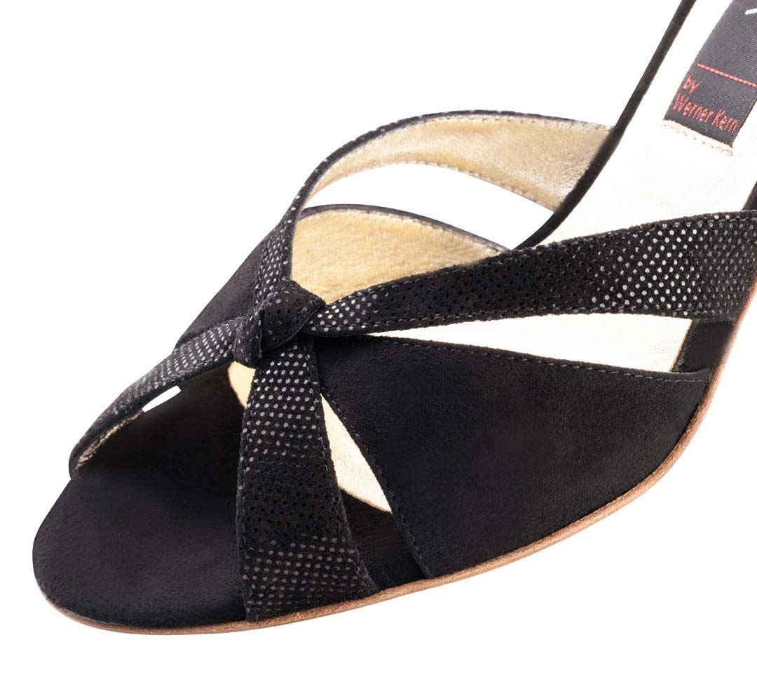 Sienna Detailed view of the front part of the Nueva Epoca women's dance shoe with leather sole