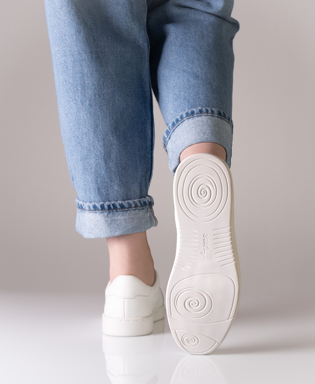 Lightweight dance sneaker for indoor and outdoor dancing