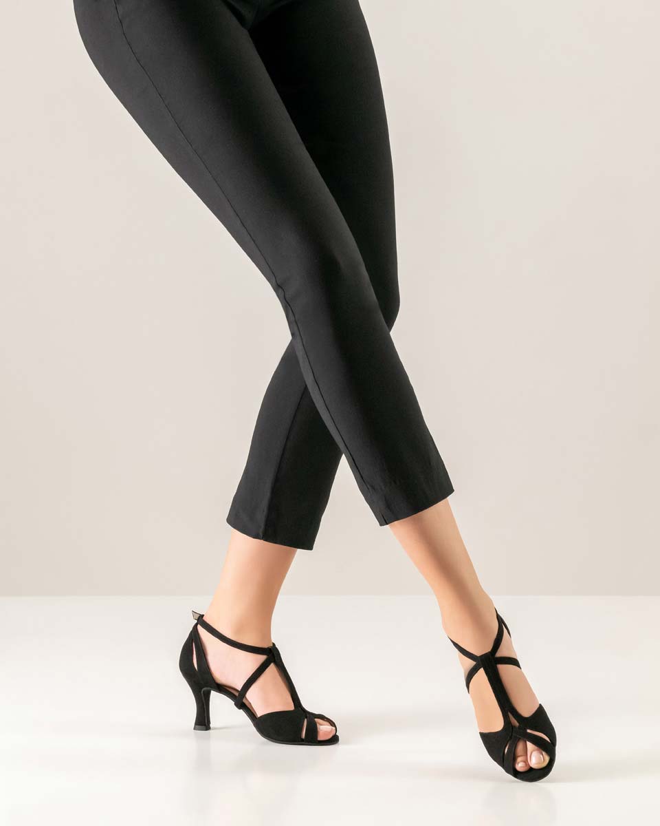 Francis black women's dance shoe by Werner Kern in combination with a Jeans in black