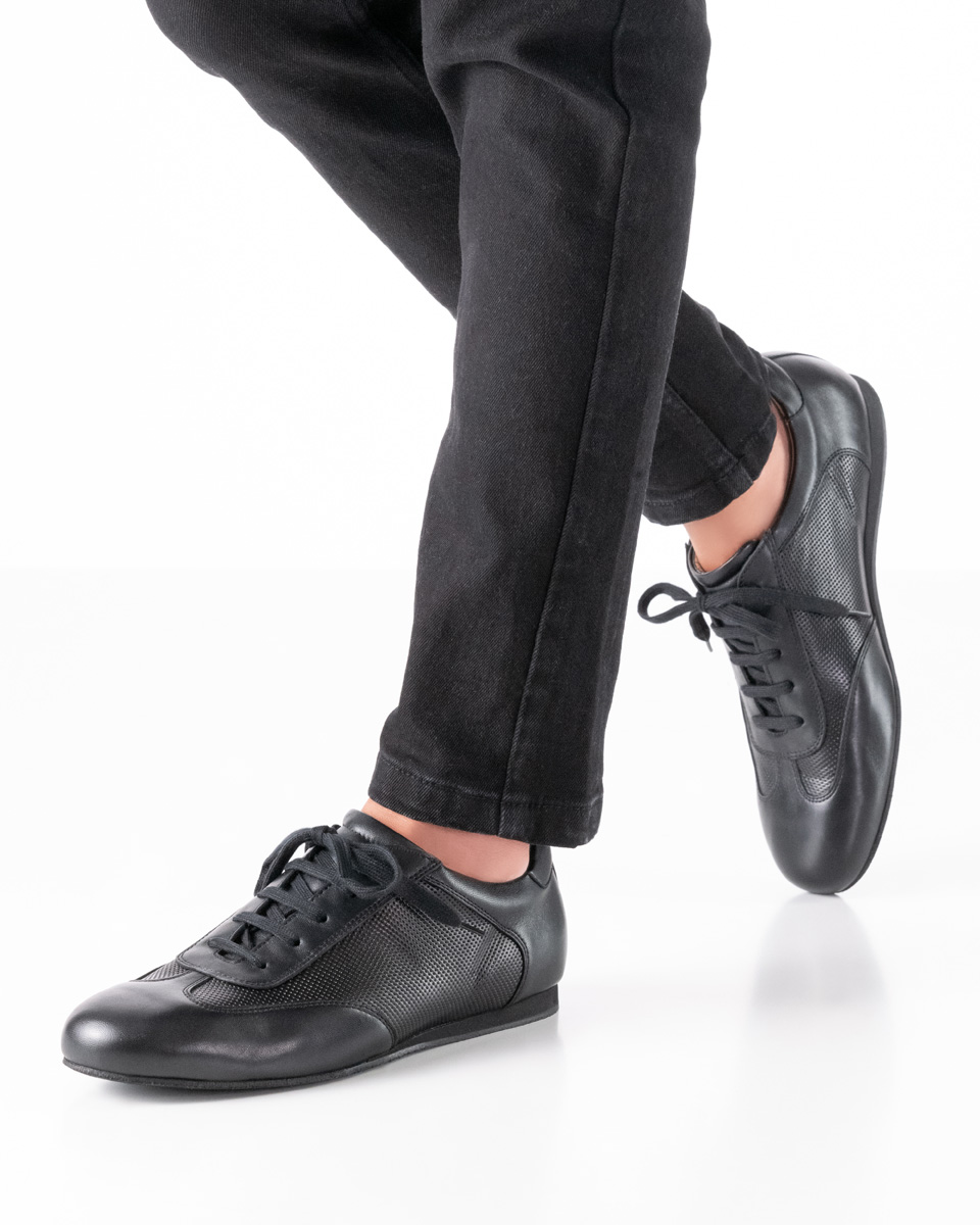 Positano Werner Kern, stylish sneaker with hand-perforated Nappa leather, perfect fit to the foot, glove-soft calfskin lining, exceptional heel cushioning with micro heel, comfortable heel height of 1.5 cm