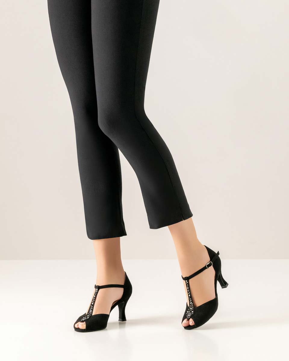 Claudia black jeans in combination with black Werner Kern ladies dance shoe