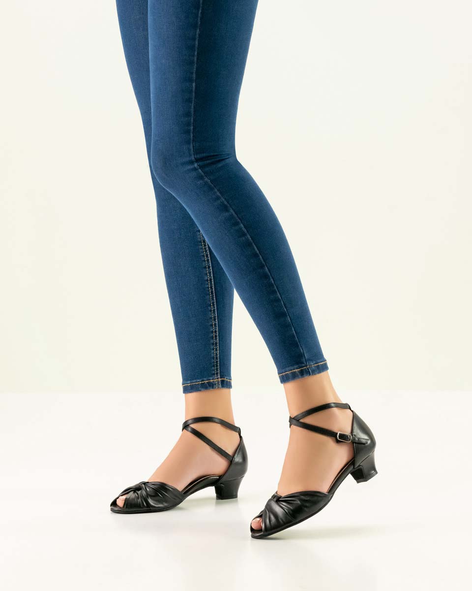 Vera Werner Kern Ladies Dance Shoe in Black with Blue Jeans