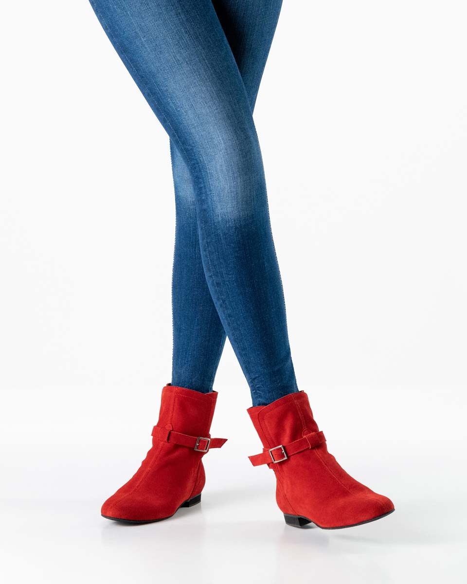 Harper blue jeans in combination with Werner Kern dance boots for line dancing