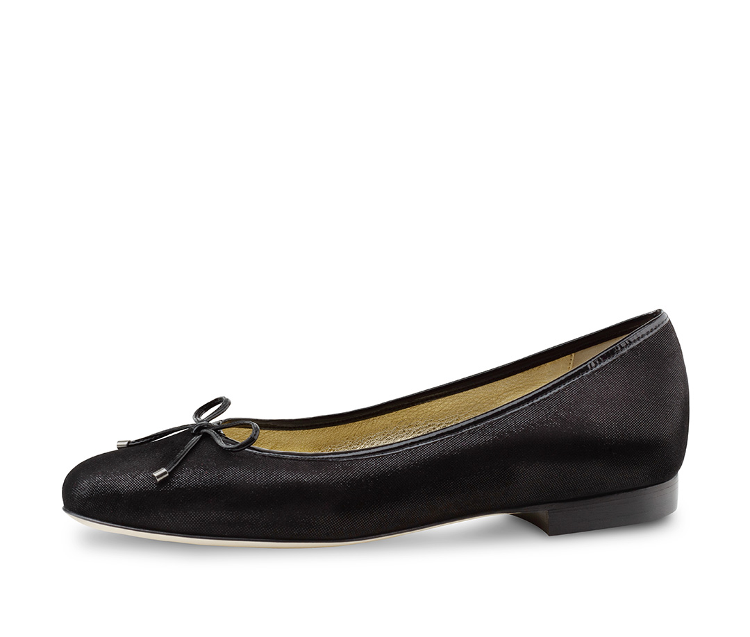 Minu Ballerina in Velvet-Soft Glossy Velour and Black Patent Bow