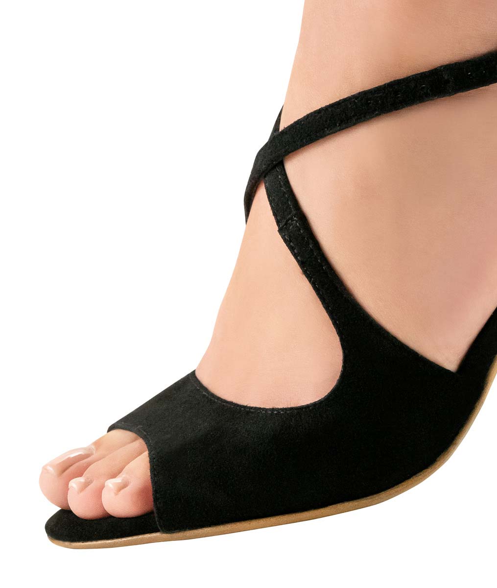 Martha Detailed view of the Nueva Epoca women's dance shoe with leather sole