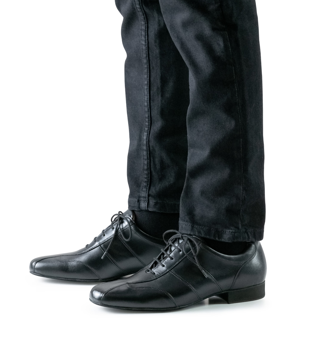Sporty men's dance shoe by Werner Kern in black in combination with black trousers