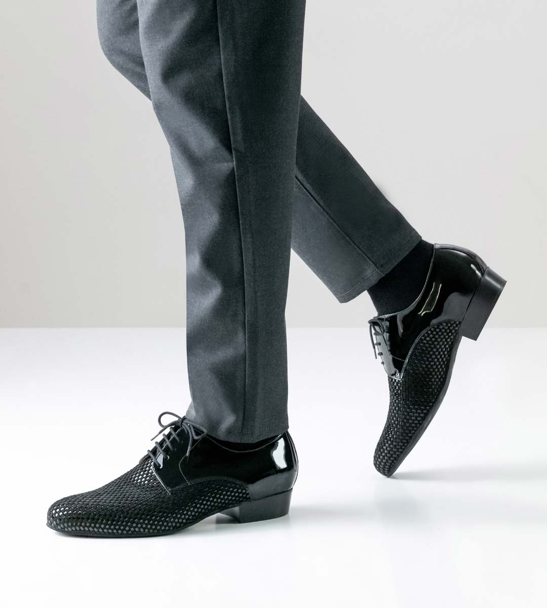 Rio Negro Men's dance shoe from Nueva Epoca with 2.5 cm heel