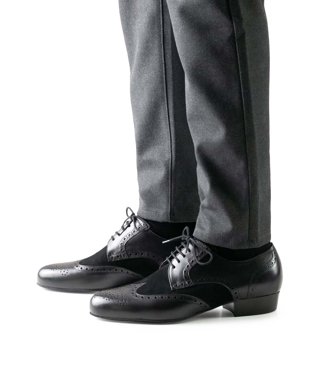 Udine Grey trousers in combination with black tango shoe by Werner Kern