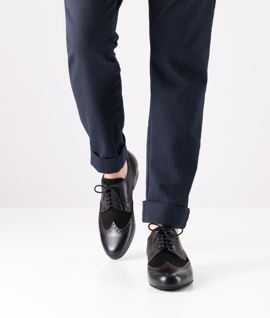 Elegant men's dance shoe Trapani in a soft and supple leather combination.