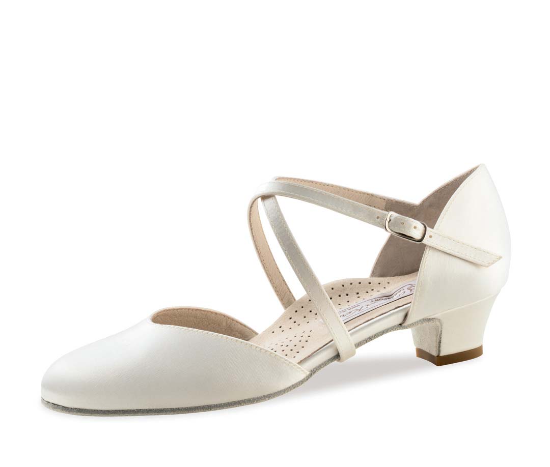 Felice  Werner Kern closed bridal shoe in satin