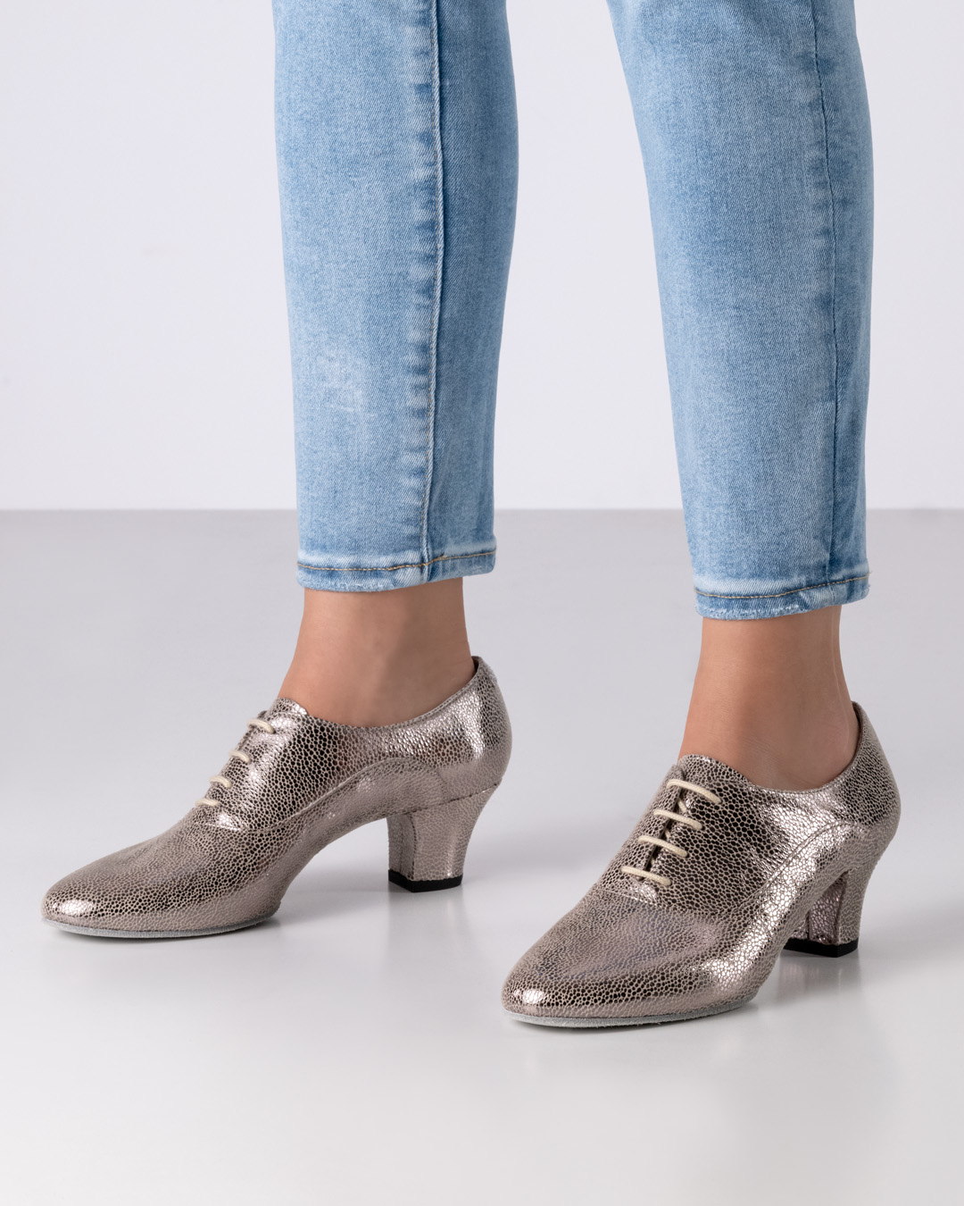 Training dance shoe in antique metallic look with 4-fold lacing, 4.5 cm block heel by Werner Kern