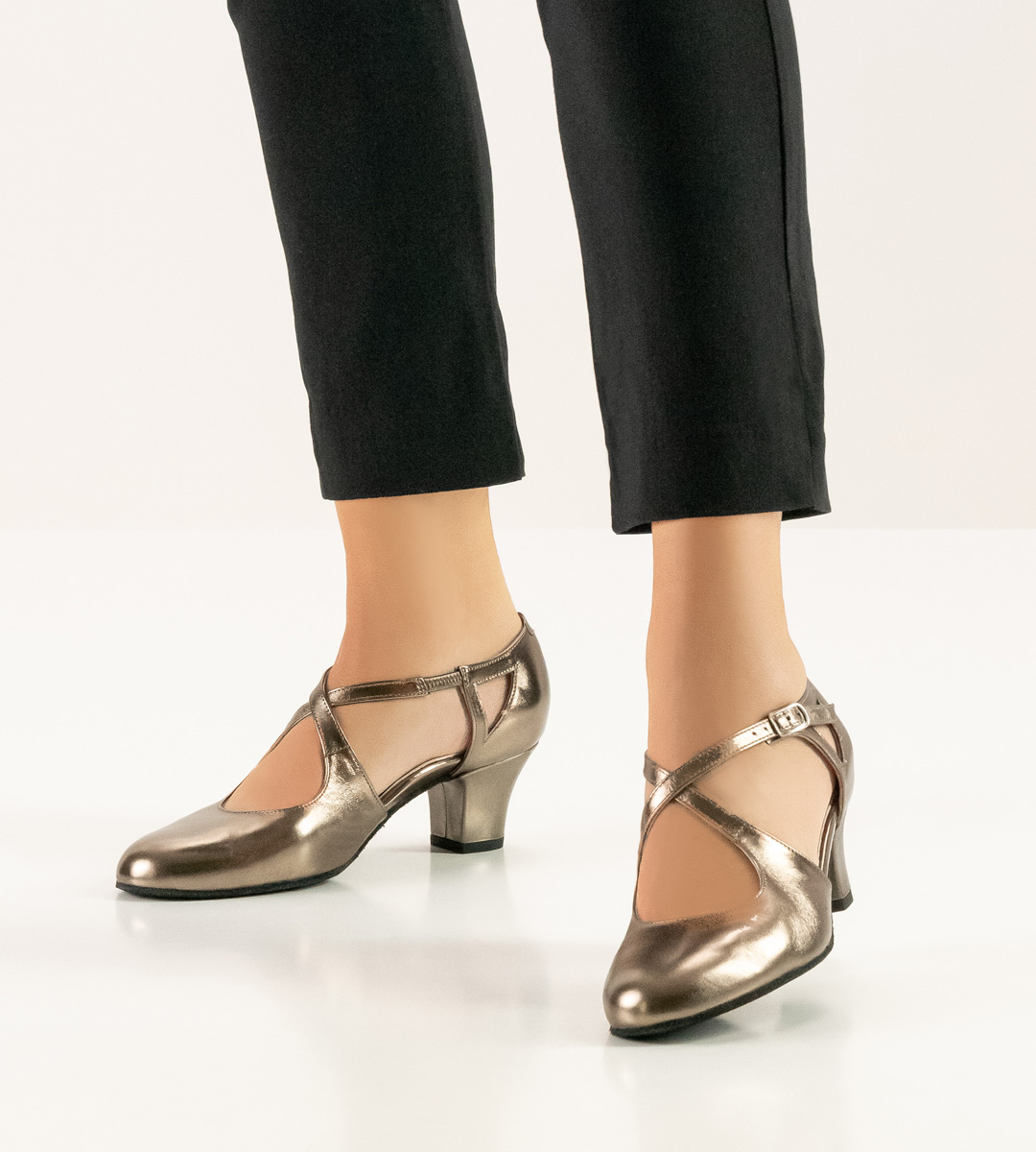Werner Kern ladies' dance shoe in soft nappa leather combined with black trousers