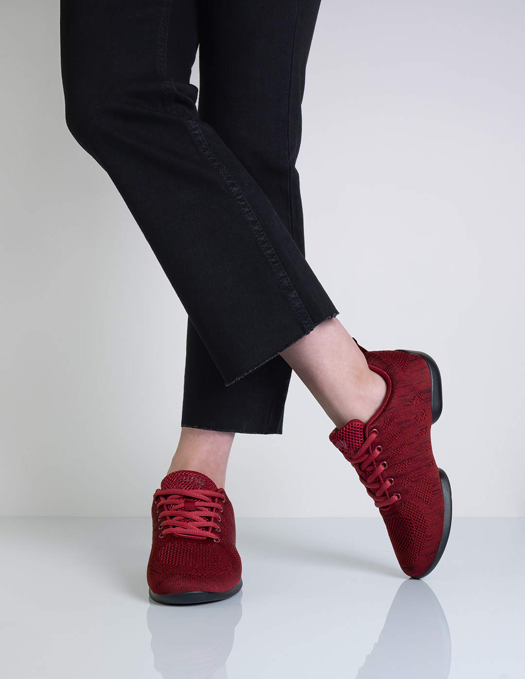 Casual red women's dance sneakers from Suny with split PU sole for dance training