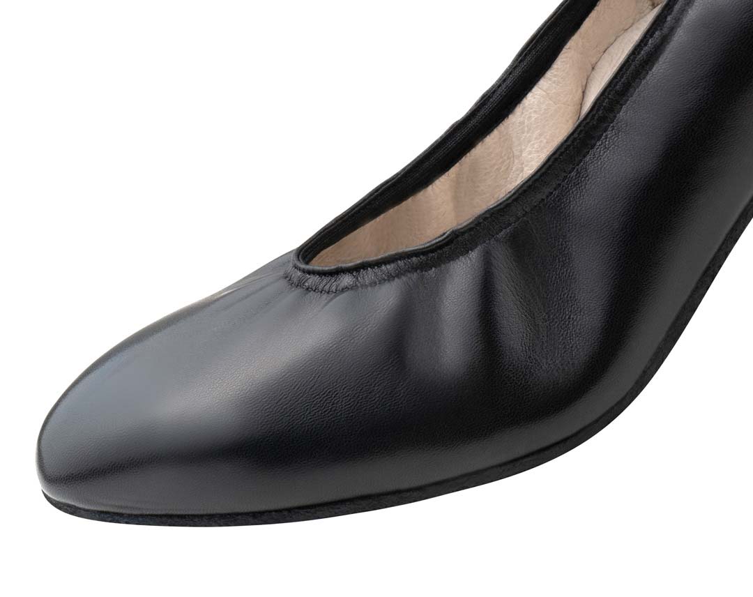 Laura Detailed view of Werner Kern Standard dance shoe
