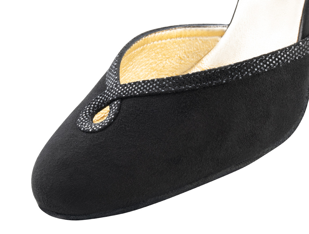 Detail view of Nueva Epoca women's dance shoe in leather