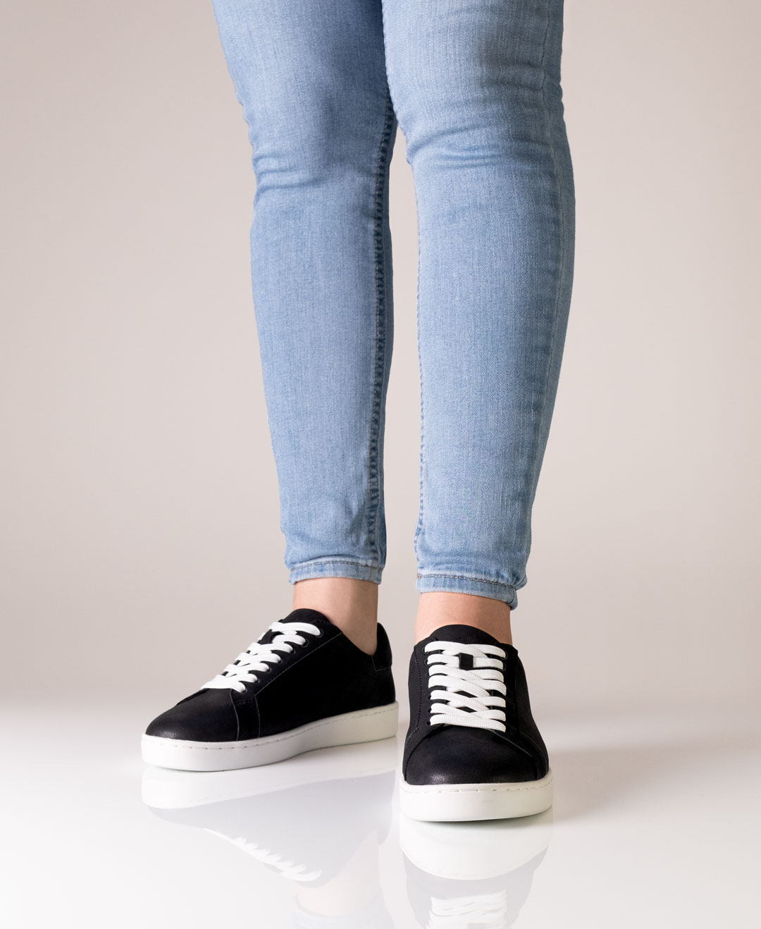 Black full leather sneaker with white lacing for women