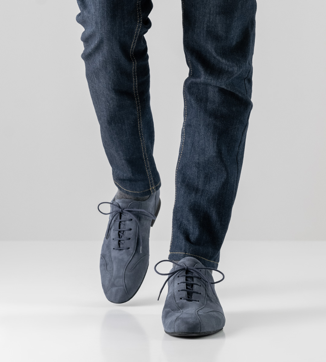 blue jeans in combination with Werner Kern men's dance shoe in blue