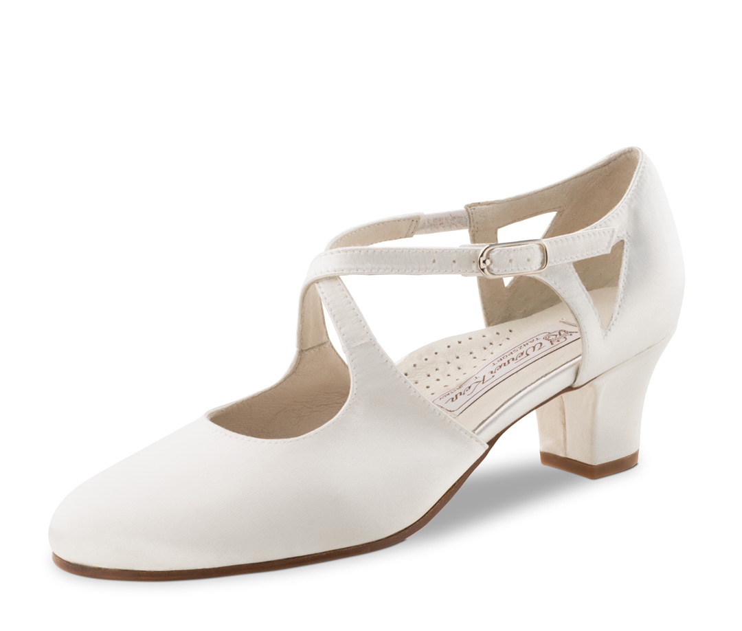Werner Kern bridal shoe in white with leather sole