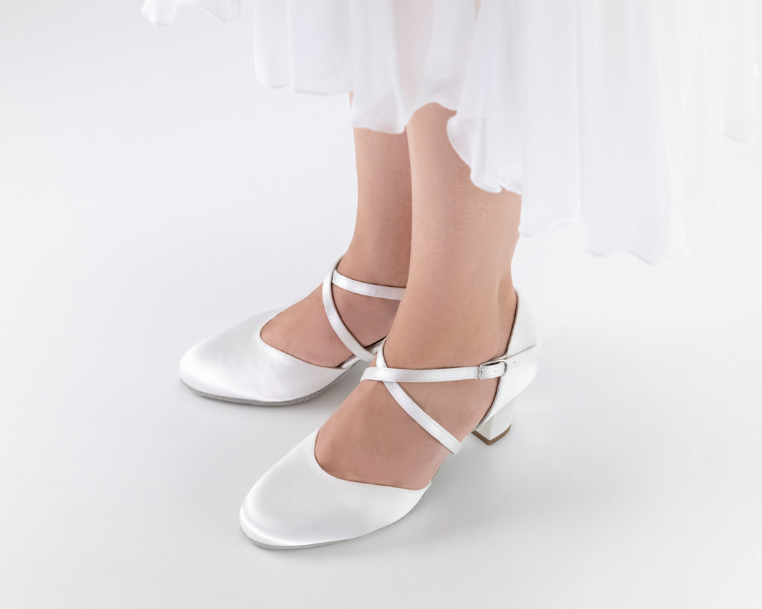Felice Front view of white Werner Kern bridal shoe