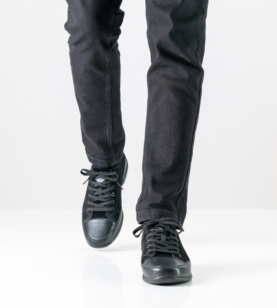 4045 Black jeans with men's dance shoe sneaker by Suny in leather