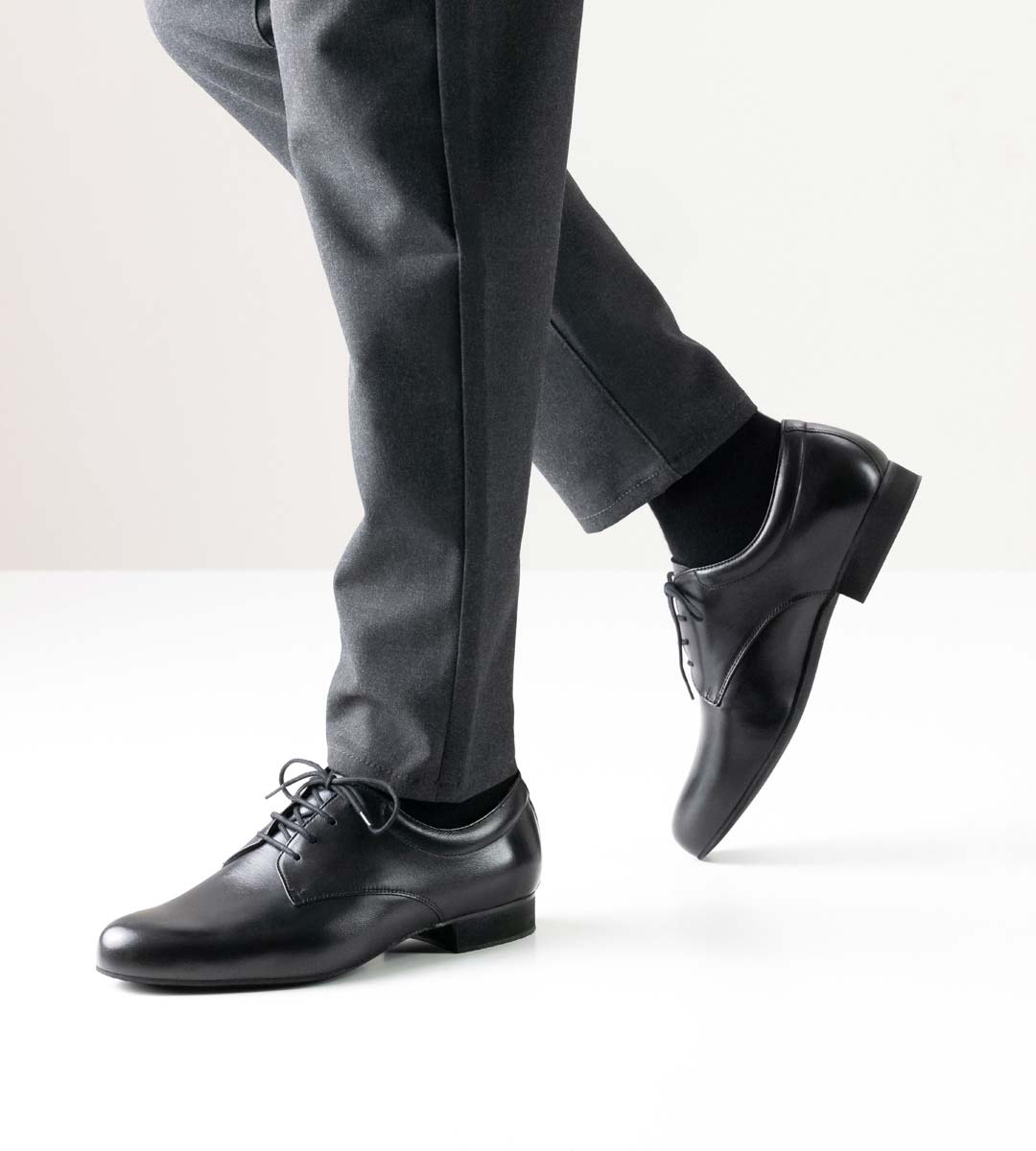 Werner Kern men's dance shoe for loose insoles in combination with grey trousers