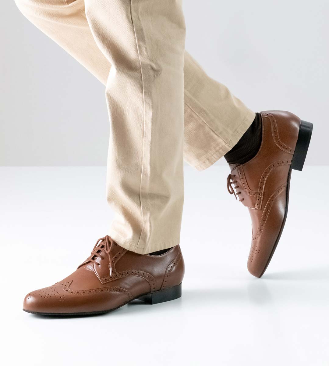 Udine cognac coloured men's dance shoe with 2 cm heel height