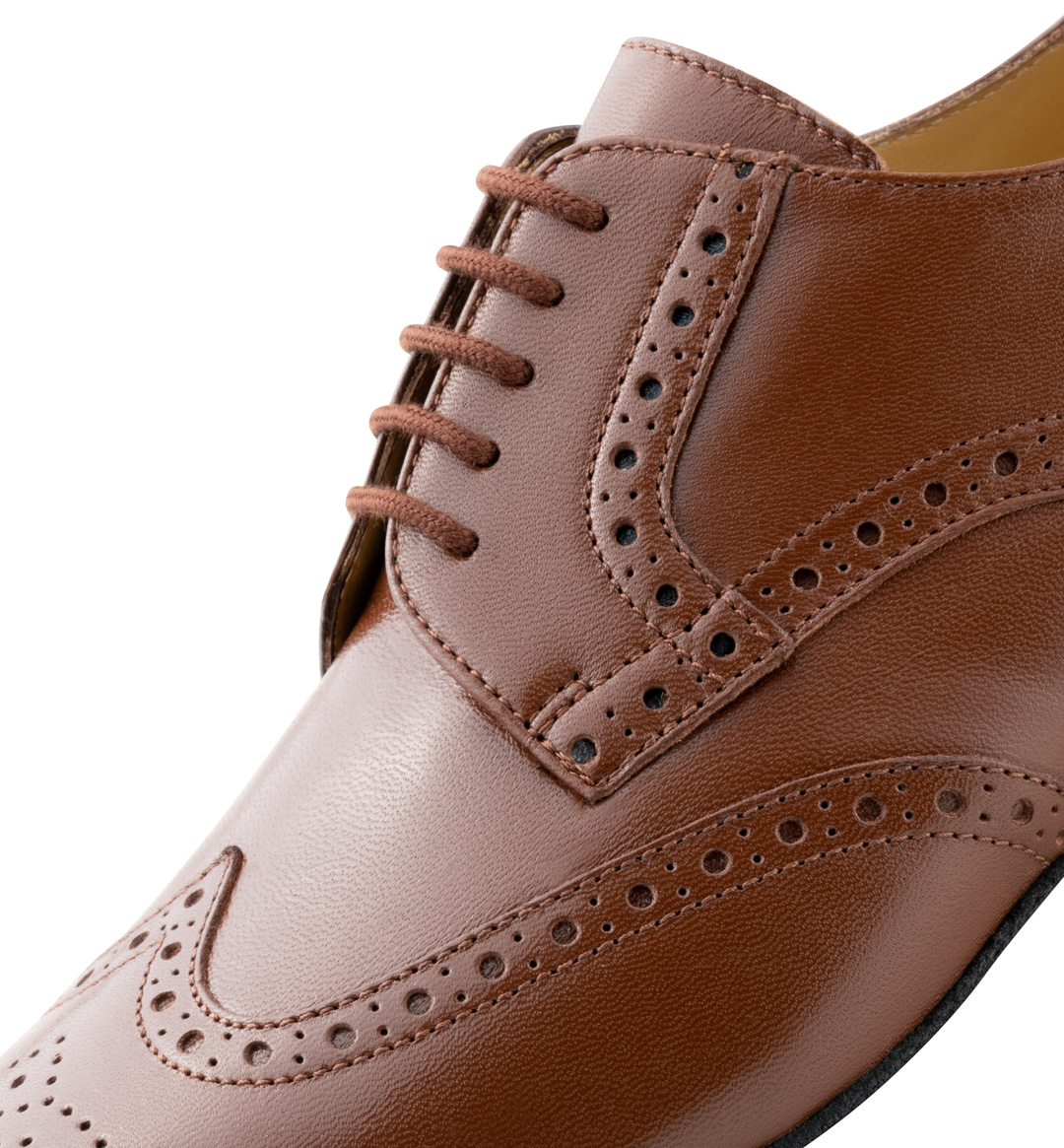 Detailed view of the front area of the Werner Kern men's dance shoe in brown