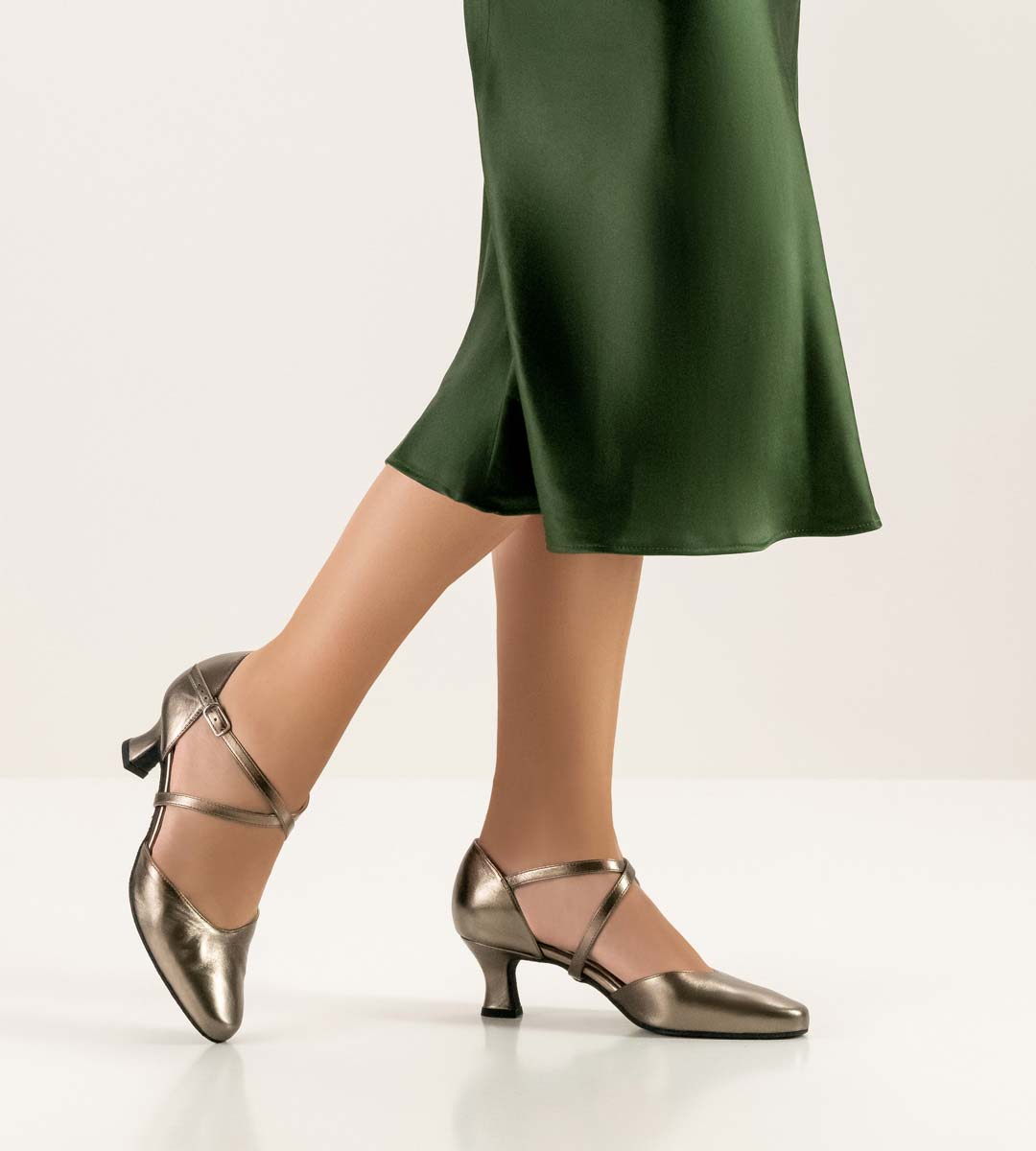 Patty closed ladies dance shoe by Werner Kern in antique silver