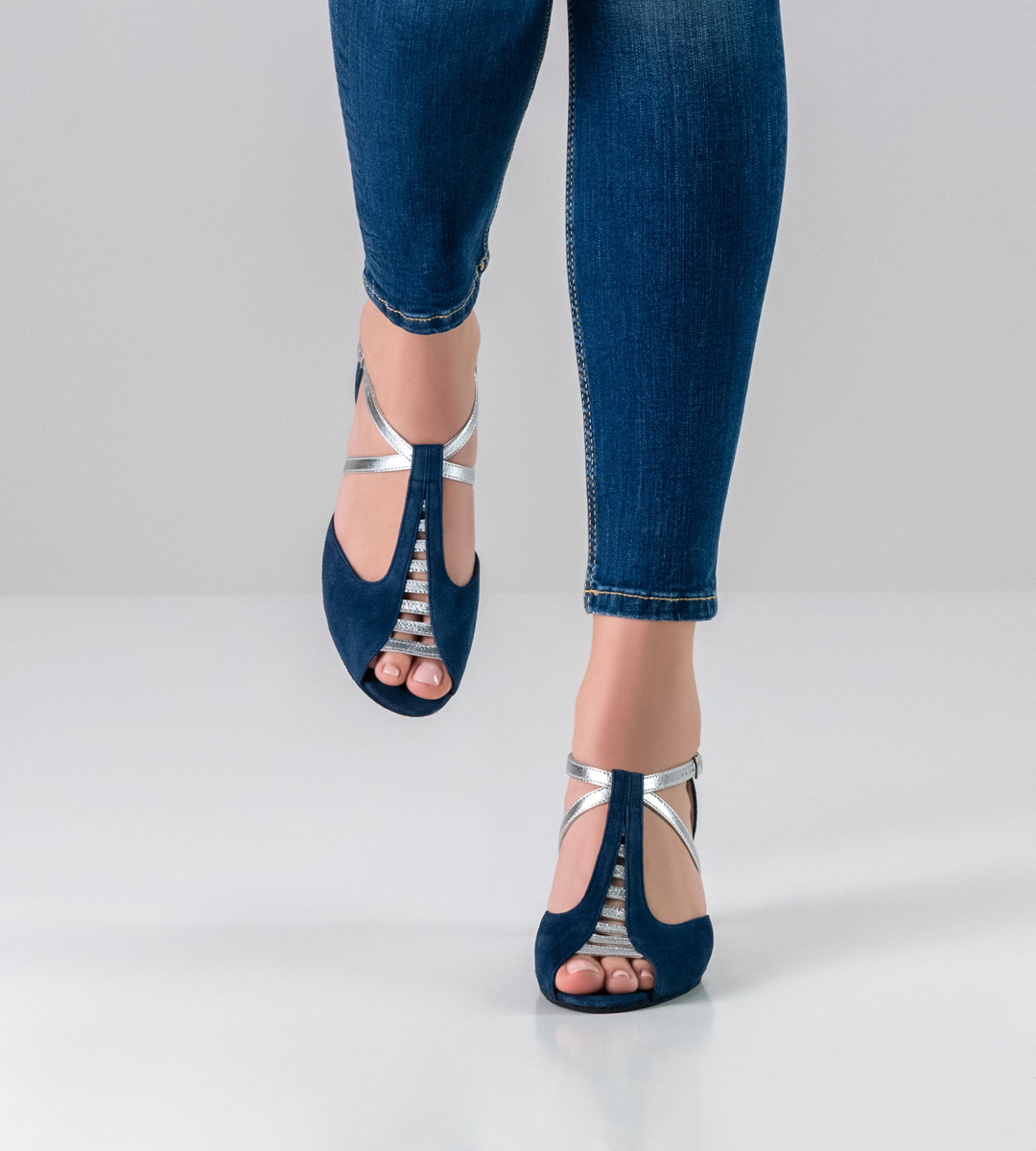 Werner Kern open-toe ladies' dance shoe with 5.5 cm heel height in combination with blue jeans