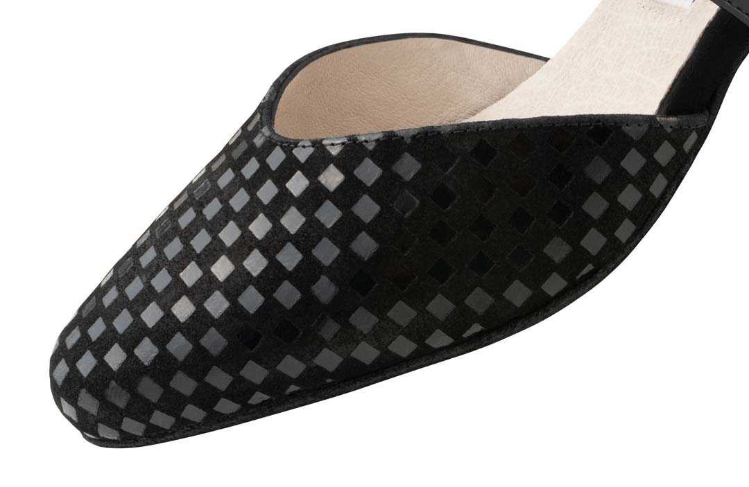 Patty Detail view of the Werner Kern women's dance shoe cut-out